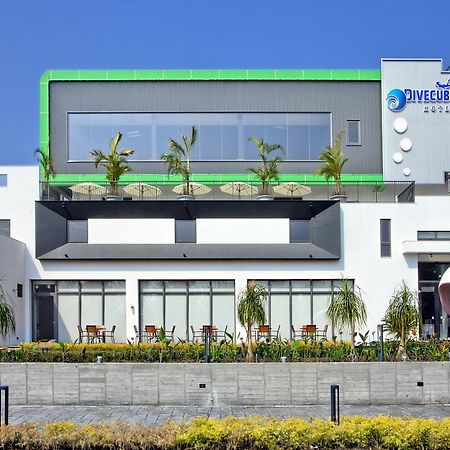 Divecube Hotel Taichung Luaran gambar